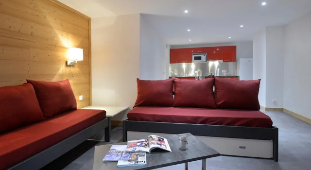 Residence Saintjacques Five-room Apartment for 11 People, in the Resort Center S513, Prenota Appartamento Hotel a Rodano-Alpi con piscina, Piscina