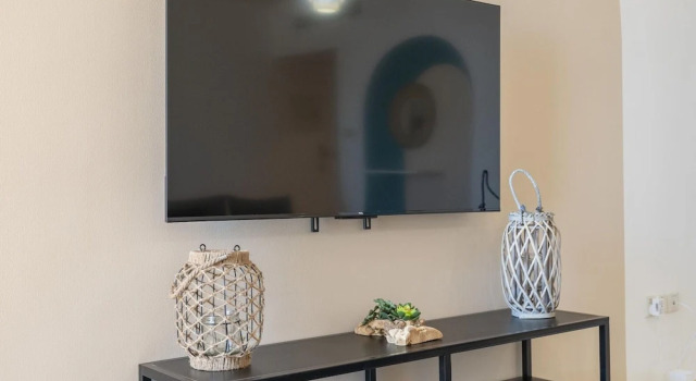 Stunning 1BR Apt City View JBR Beach by Belvilla