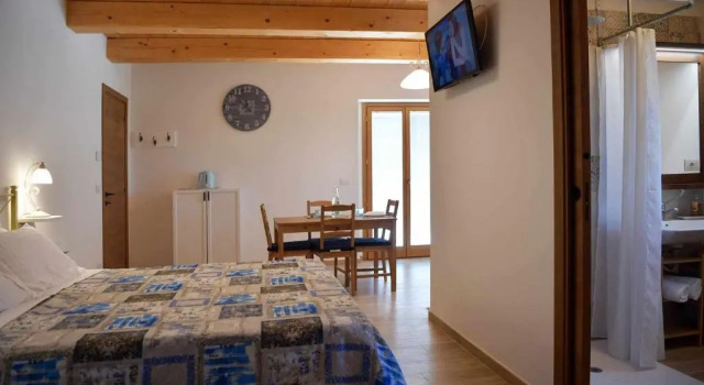 Casa Montefiore 13 Iris LT nella tranquilla campagna Marchigiana, Rezervovat Hotel  