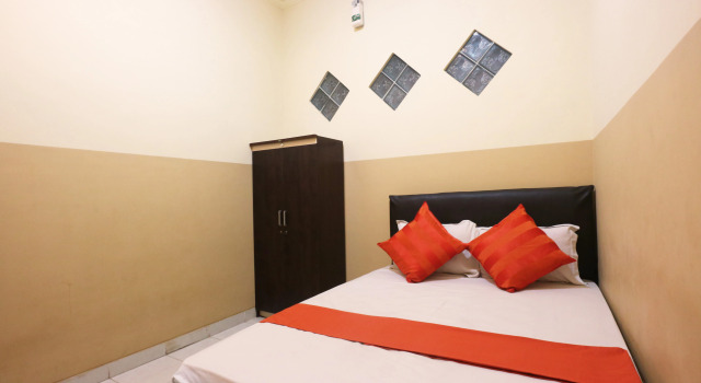 Camera Economy Hotel Syariah Walisongo