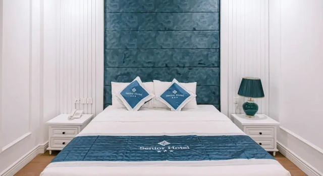 Одноместный номер Standard с балконом Senior Hotel
