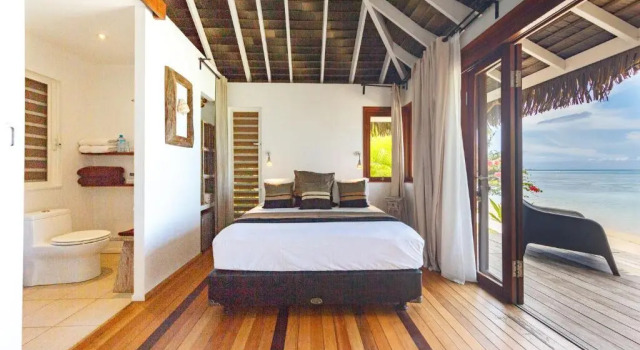 Бунгало Superior Moorea Beach Lodge