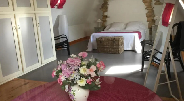Коттедж с 2 комнатами Le logis de Contie