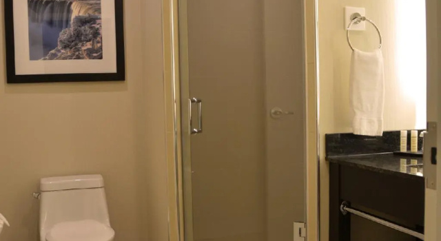 Двухместный номер Standard Tower Hotel at Fallsview