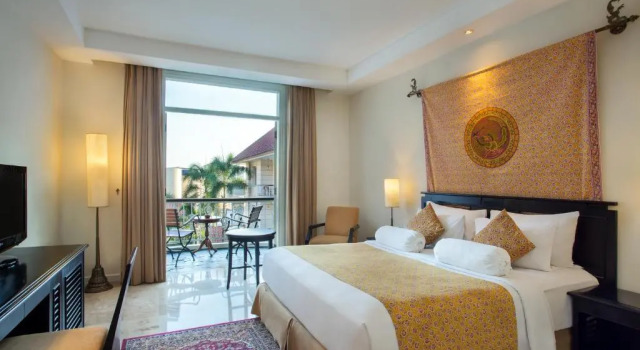 Двухместный номер Deluxe с видом на бассейн The Phoenix Hotel Yogyakarta - Handwritten Collection