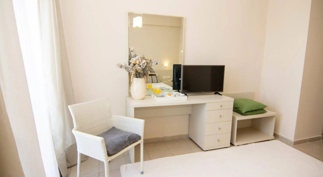 Eviana Beach, Забронировать Отель Эретрия Эвбея, рядом с Пляж г. Эретрея