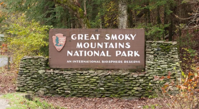 Apple Valley Hideaway, Забронировать Отель Пиджен-Фордж Great Smoky Mountains National Park, рядом с Titanic Museum Attraction