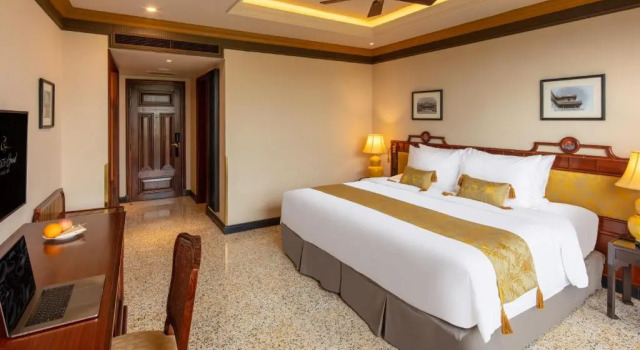Двухместный номер Premium Classic Silk Path Grand Hue Hotel