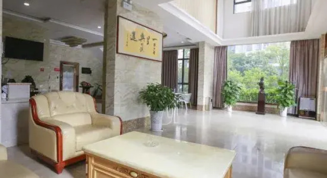 Dijing Express Hotel, Prenota Hotel Hotel a Chizhou con parcheggio, Parcheggio