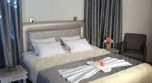 Chrissa Camping Rooms & Bungalows, Buchen Sie Campingplatz Delphi Zentralgriechenland