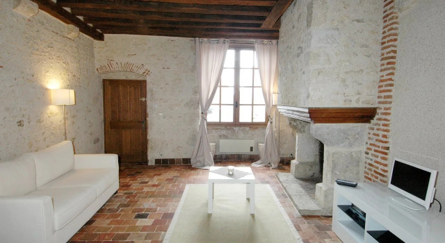 AppartTourisme Blois Châteaux de la Loire, Забронировать Отель Отели Блуа 3 звезды, рядом с Office de Tourisme de Blois Chambord, 3*