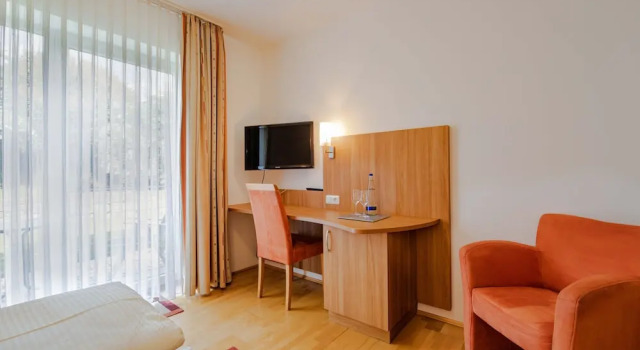 Двухместный номер Comfort с балконом Gasthaus Hotel Ostermeier