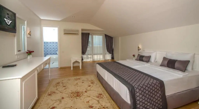 Люкс с террасой Argos Hotel