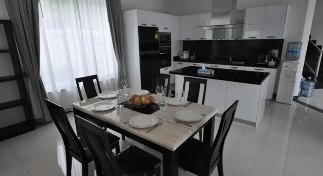 Angelheart Villa 4 Bedroom Villa in Pattaya, Забронировать Вилла Виллы Центральной Паттайя, Вилла