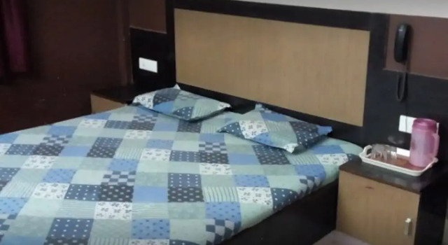 Deluxe Doppel Zimmer Goroomgo Samrat Palace Puri