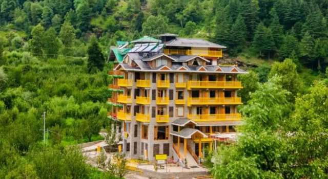 The Hosteller Old Manali, Manu Temple, Забронировать Хостел Недорогие отели Манали, недорого