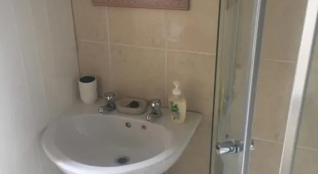 Ivanhoe Guest House, Забронировать Гостевой дом Отели Инвернесс с парковкой, рядом с Природный заповедник Меркинч, Парковка