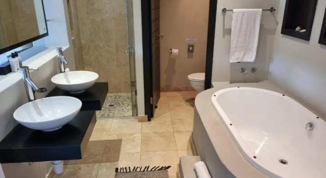 Номер Deluxe Lodge On The Lake and Wellness Spa