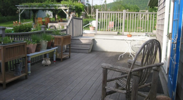 The Inn at Charlotte Bed and Breakfast, Book Hotel Charlotte Lake Champlain