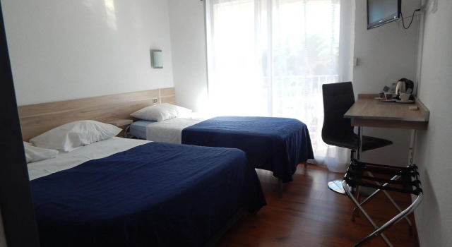 Acapella Hotel, Book Hotel Hotels in Vermillion Coast with Parking, Parking
