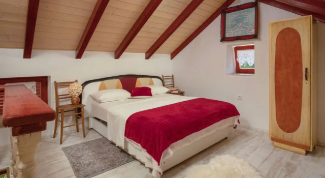 Marija, Prenota Hotel Šilo 