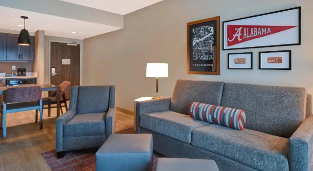 Четырёхместный люкс c 1 комнатой Homewood Suites by Hilton Tuscaloosa Downtown- Near Univ of Alabama