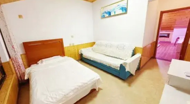 Семейный люкс Jizhou Jiushanding Yinlu Chinese Inn Homestay