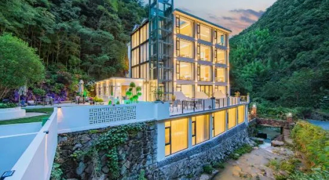 Shanyu Gorge·Canyon Private Tang Hot Spring Resort, Prenota Resort Hotel a Huzhou con piscina, Piscina