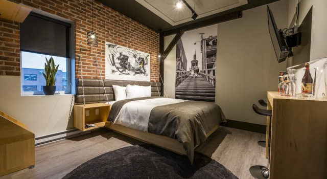 Номер Comfort La Suite Hotel