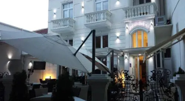 Bela Kuka Hotel
