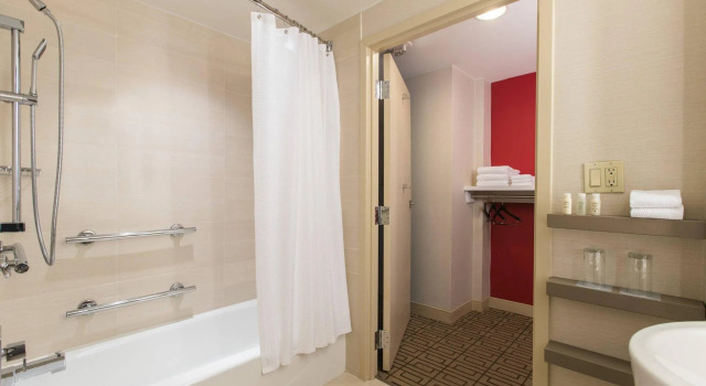 Двухместный номер Standard Renaissance Austin Hotel