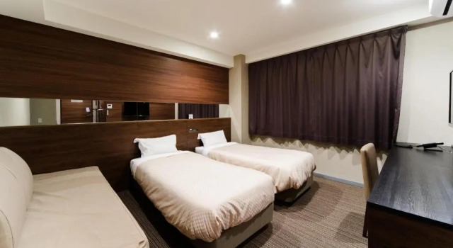 Трёхместный номер Osaka Fujiya Hotel