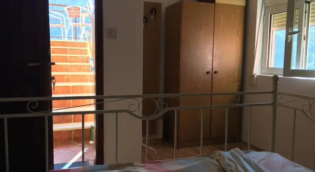 Студия с красивым видом из окна Neni Apartments