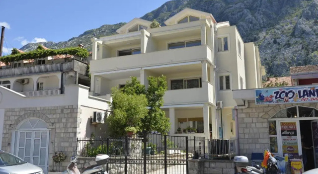 P&I Apartments Jadranska 74,Dobrota, Boek Appartement Dobrota 