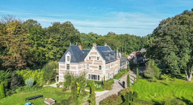 Вилла Grand Château de Saint-Clair