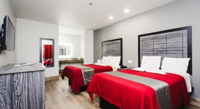 Четырёхместный номер Standard Palace Inn and Suites Baytown
