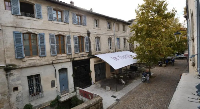Charmant Studio 25 M2 Centre Ville Avignon, Prenota Appartamento Hotel a Alvernia con parcheggio, Parcheggio