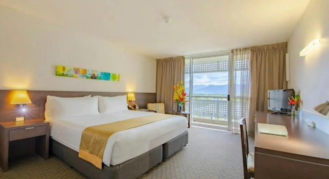 Двухместный номер Standard Cairns Harbourside Hotel