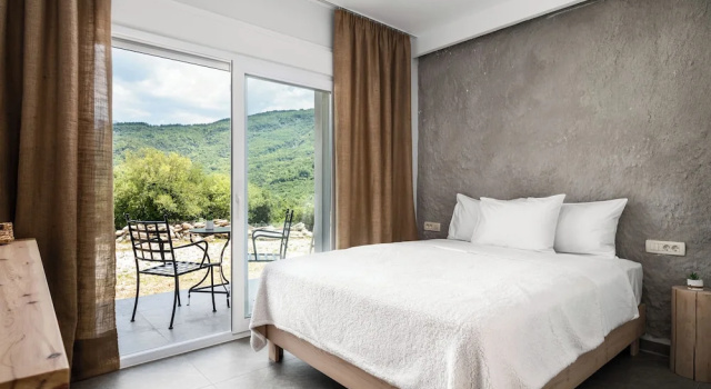 Двухместный номер Superior с балконом и с видом на горы Gefiri Plakas Hotel, Tzoumerka