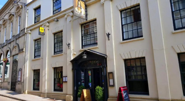 The Kings Head Hotel