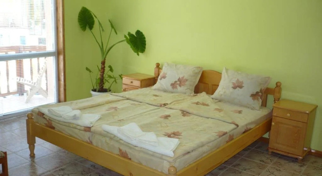 Guest House Brezite, Забронировать Гостевой дом Гостевые дома Балчик, рядом с Дворец румынской королевы Марии, Гостевой дом