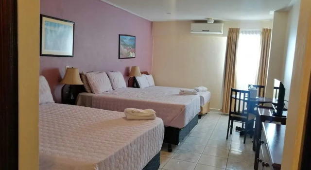 Трёхместный номер Standard Hotel Palace