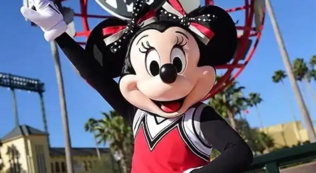 Апартаменты Private Pool Disney Townhome - Walk to Water Park