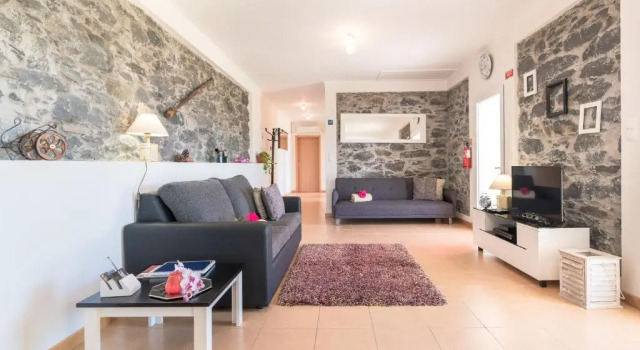 Casa Sol e Vista, Rezerwuj Apartament Hotele w Arco da Calheta z parkingiem, Parking