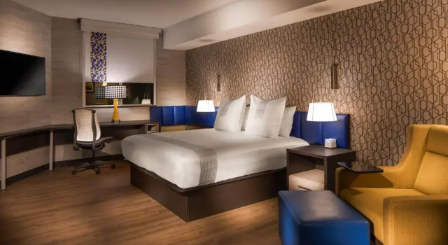 Люкс GLō Best Western Kanata Ottawa West