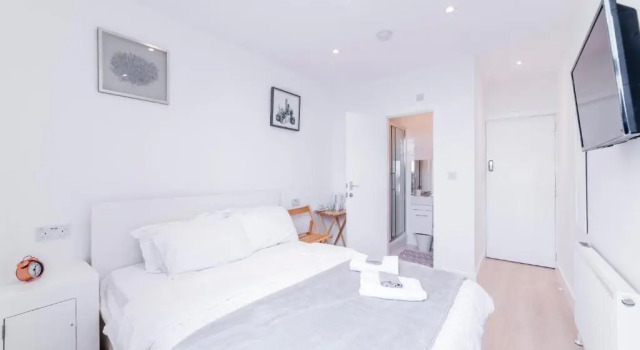 Quiet cosy rooms, Забронировать Отель Отели Большого Лондона с завтраком, Завтраки