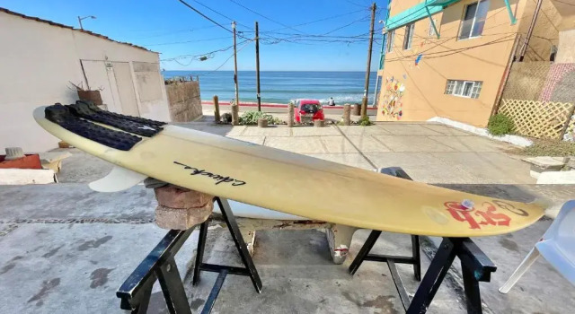Beach Casa - Sleeps 8, Comfy Queen Beds & Views
