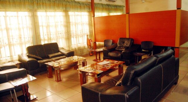 De-b Garden Hotel, Book Hotel Port Harcourt 