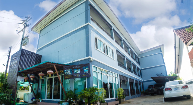 Weerawadee Place, Varaa Hotelli Hotellit North-Eastern Thailand pysäköinnillä, Pysäköinti