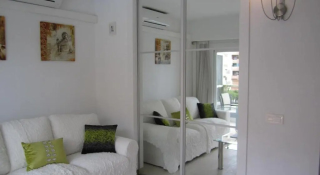 Апартаменты PYR Private Apartment SUNNY pool SIDE